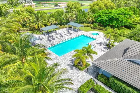 Exterior - 2303 Marquesa Cir, Naples, FL 34112 photo 10 of 12