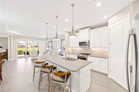 Kitchen - 2303 Marquesa Cir, Naples, FL 34112 photo 6 of 6