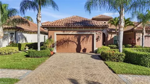 6648 Roma Way, Naples, FL 34113