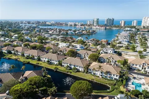 View/Area - 142 Colonade Cir, Naples, FL 34103 photo 4 of 8