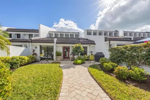 190 Bears Paw Trl, Naples, FL 34105