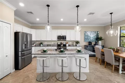 Kitchen - 9258 Shadow Oak Ln, Naples, FL 34120 photo 3 of 4