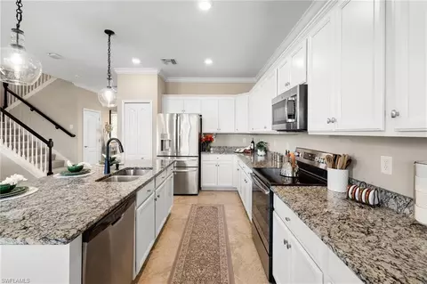 Kitchen - 9258 Shadow Oak Ln, Naples, FL 34120 photo 4 of 4