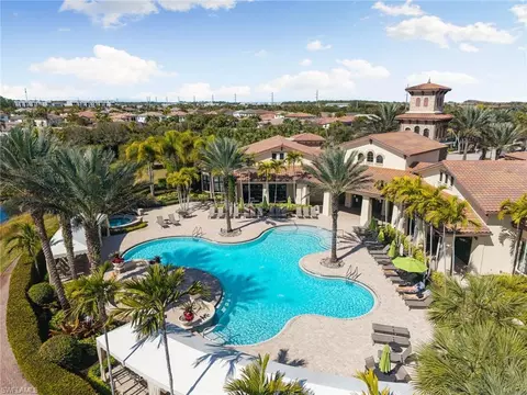 Exterior - 9258 Shadow Oak Ln, Naples, FL 34120 photo 6 of 12