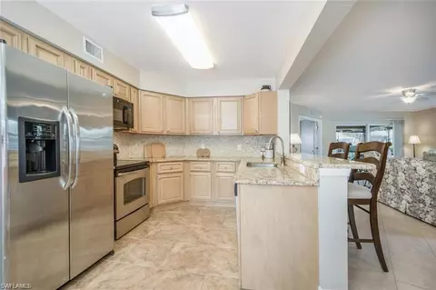 9589 Crescent Garden Dr #C-102, Naples, FL 34109