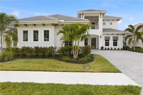 9661 Moonflower Ln, Naples, FL 34114