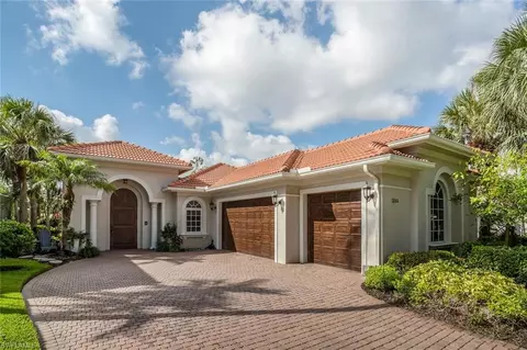 3068 Terramar Dr, Naples, FL 34119