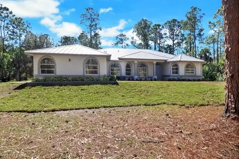 440 33rd Ave NE, Naples, FL 34120