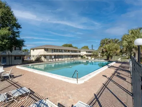 3325 Airport Rd N #E8, Naples, FL 34105