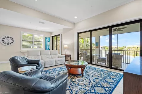 2129 Frangipani Cir #1-201, Naples, FL 34120