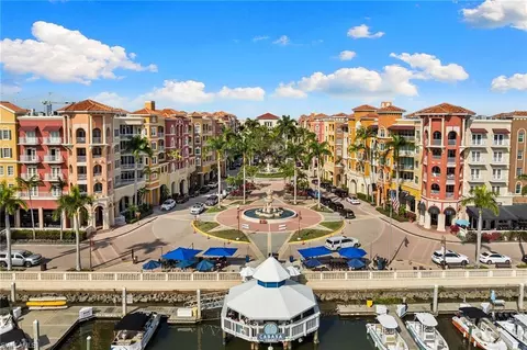451 Bayfront Pl #5410, Naples, FL 34102