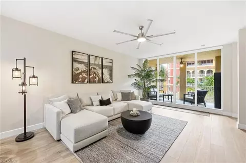 401 Bayfront Pl #3307, Naples, FL 34102