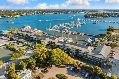 900 Broad Ave S #110, Naples, FL 34102