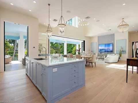 2375 Lantern Ln, Naples, FL 34102 photo 15