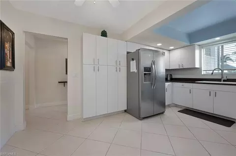 Kitchen - 215 Cypress Way E #C4, Naples, FL 34110 photo 2 of 2