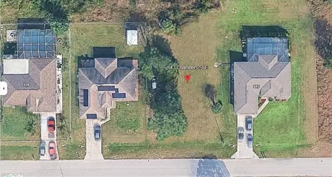 643 Chambers St E, Lehigh Acres, FL 33974
