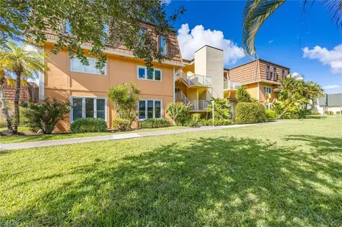 Exterior - 1830 Bald Eagle Dr #431A, Naples, FL 34105 photo 7 of 9