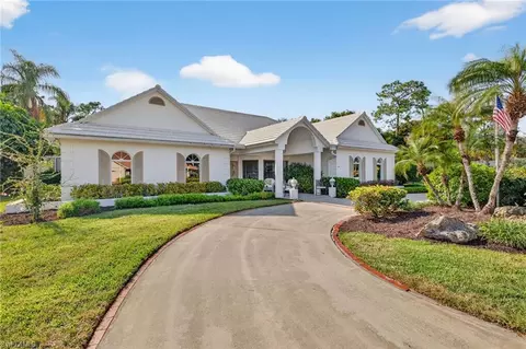 129 Edgemere Way S, Naples, FL 34105