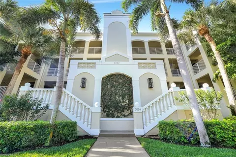 7654 Pebble Creek Cir #5-301, Naples, FL 34108
