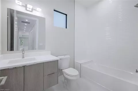 Bath - 3632 3rd Ave SW, Naples, FL 34117 photo 4 of 4