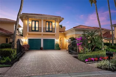 2741 Medallist Ln, Naples, FL 34109