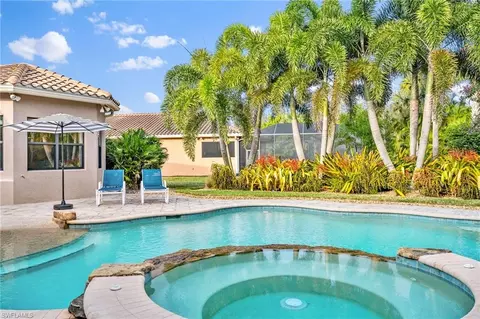 13588 Mandarin Cir, Naples, FL 34109