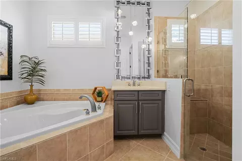 Bath - 6977 Bent Grass Dr, Naples, FL 34113 photo 1 of 3