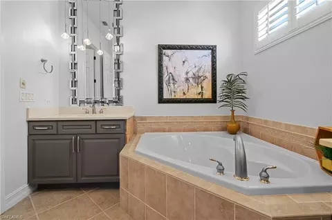 Bath - 6977 Bent Grass Dr, Naples, FL 34113 photo 2 of 3
