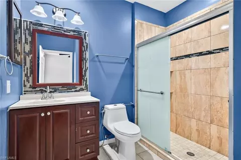 Bath - 3258 Tamara Dr #2, Naples, FL 34109 photo 1 of 3