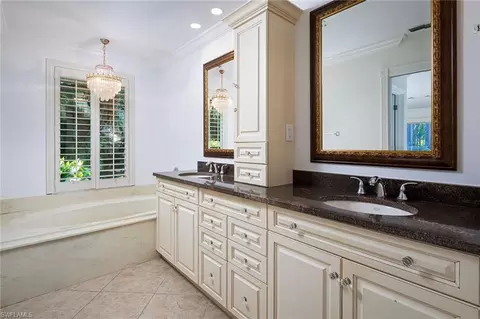 Bath - 748 Willowhead Dr, Naples, FL 34103 photo 1 of 4