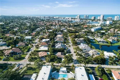 View/Area - 748 Willowhead Dr, Naples, FL 34103 photo 2 of 4