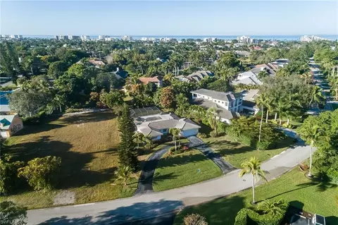 View/Area - 700 Bow Line Dr, Naples, FL 34103 photo 8 of 12