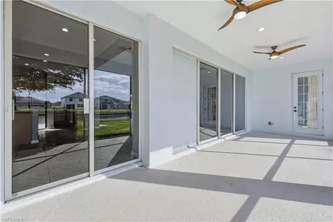 2067 Vermont Ln, Naples, FL 34120