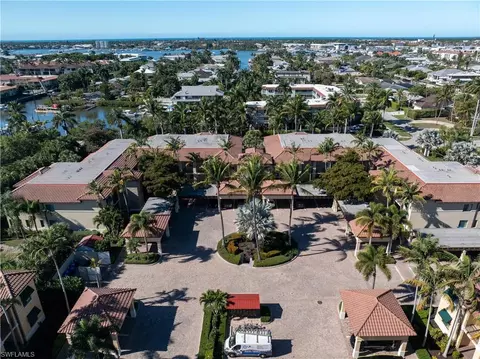 1045 Sandpiper St #G204, Naples, FL 34102