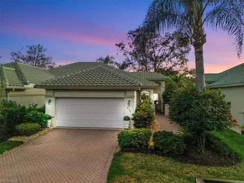 809 Vistana Cir #27, Naples, FL 34119