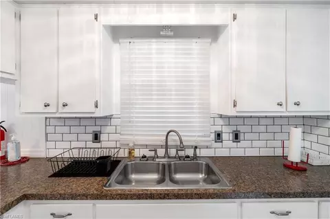 Kitchen - 17 Saint Raphael Dr, Naples, FL 34112 photo 2 of 3