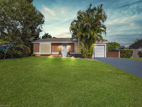 5469 27th Pl SW, Naples, FL 34116