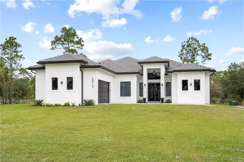 2313 6th Ave SE, Naples, FL 34117
