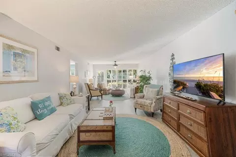 142 Palm Dr #3007, Naples, FL 34112