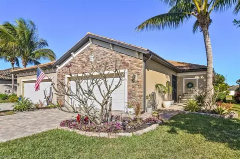 9113 Glenforest Dr, Naples, FL 34120