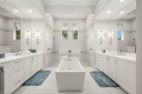 Bath - 784 Anderson Dr, Naples, FL 34103 photo 2 of 8