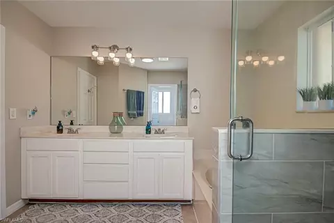 Bath - 1897 Par Dr, Naples, FL 34120 photo 4 of 5
