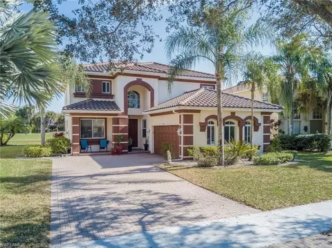 1897 Par Dr, Naples, FL 34120