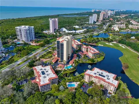 6040 Pelican Bay Blvd #D-105, Naples, FL 34108