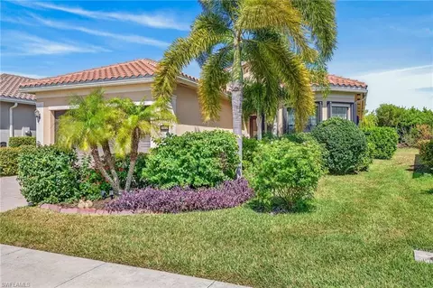 11572 Stonecreek Cir, Fort Myers, FL 33913