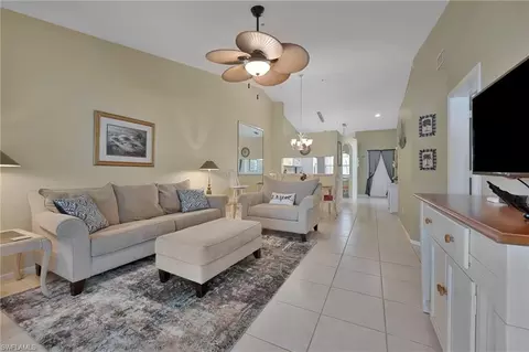 6496 Huntington Lakes Cir #201, Naples, FL 34119