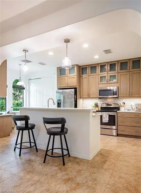 Kitchen - 9077 Capistrano St N #4702, Naples, FL 34113 photo 2 of 3