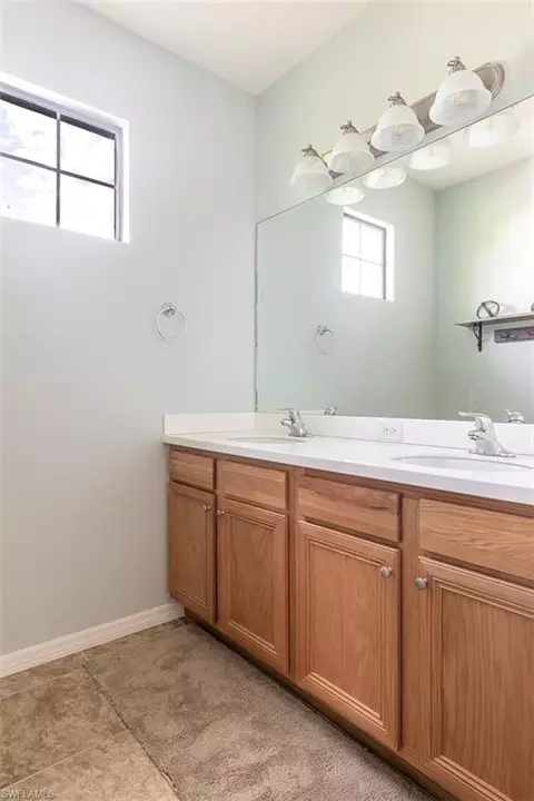 Bath - 9077 Capistrano St N #4702, Naples, FL 34113 photo 3 of 4