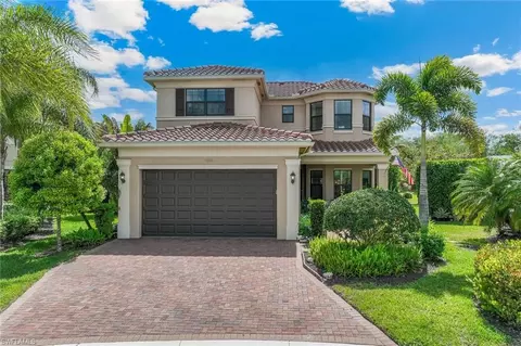 4360 Aurora St, Naples, FL 34119