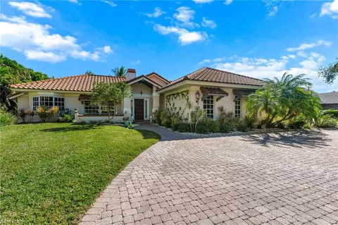 1930 Blackstone Cir, Naples, FL 34109
